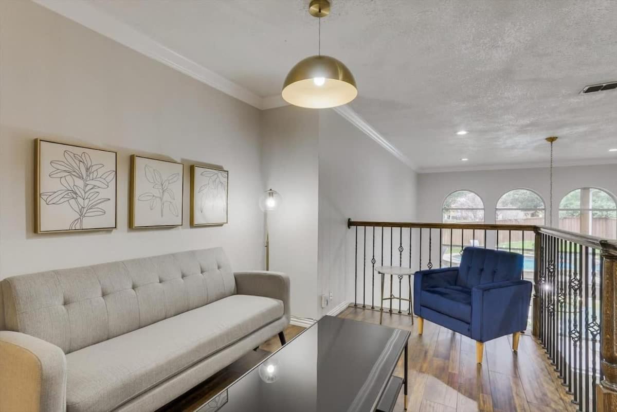 Spacious And Luxury Home W Cinema Room And Pool Гранд Прери Екстериор снимка